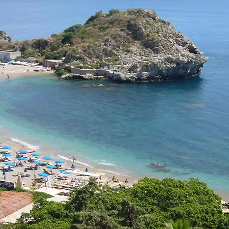 Jonic Mazzaro 3* Taormina