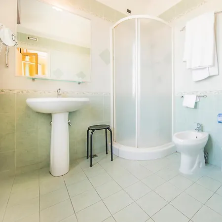Otel Jonic Mazzaro