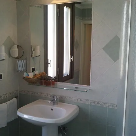 Hotel Jonic Mazzaro 3*