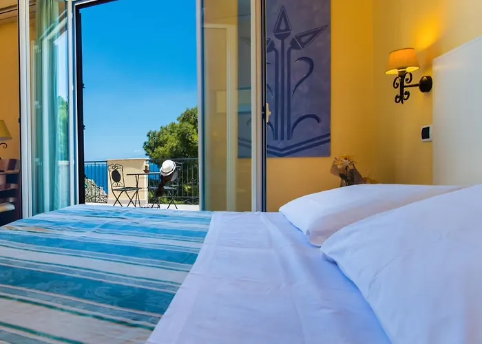 Jonic Mazzaro 3* Taormina